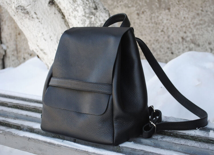 Рюкзак шкіряний Light С101 (чорний) – INTENTBAG