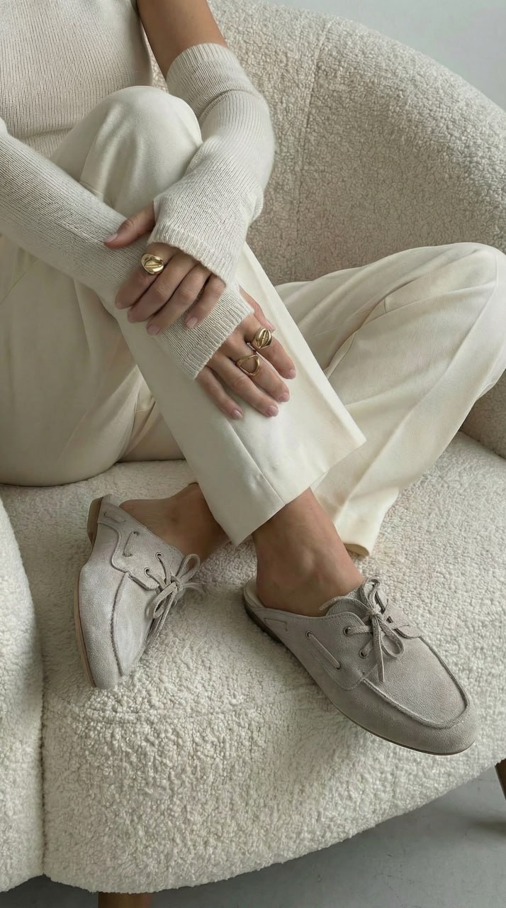 Замшеві мюлі-топсайдери Bella M111 (беж)