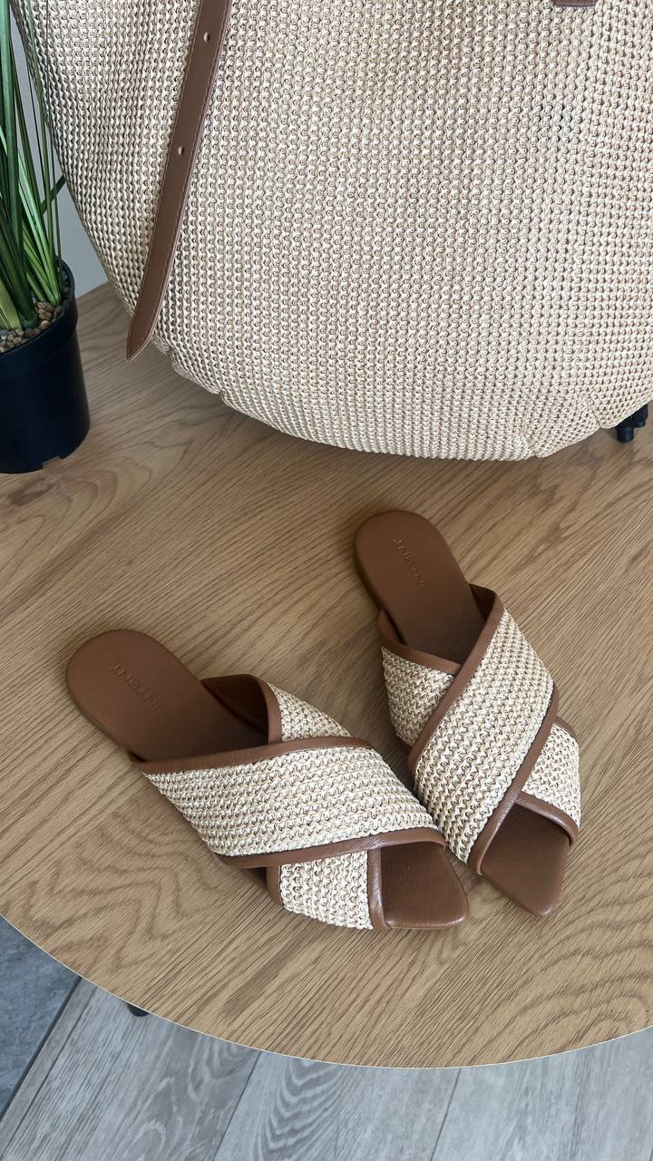 Шкіряні мюлі-шльопанці Malena SH117S (сахара+віскі)