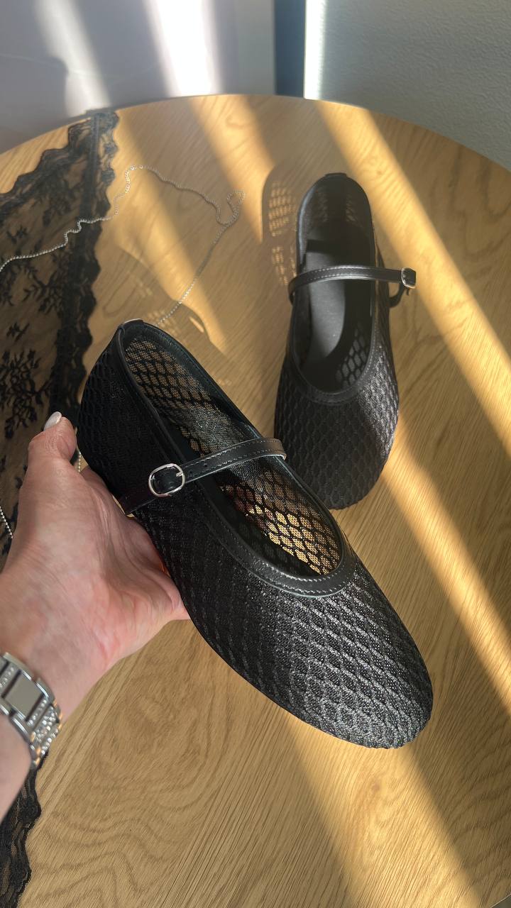 Шкіряні балетки з крупною сіточкою Lolita BL007S2 (чорний)