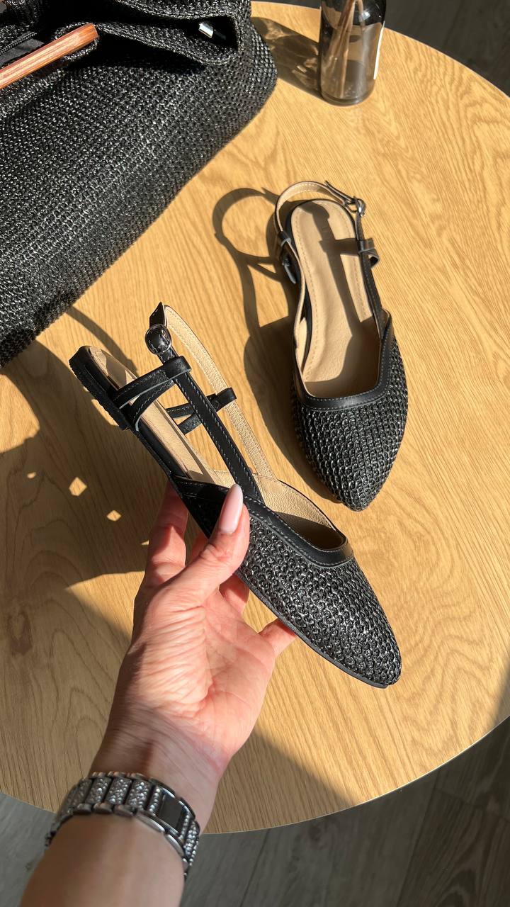 Шкіряні балетки Merilyn BL003S (чорна соломка)